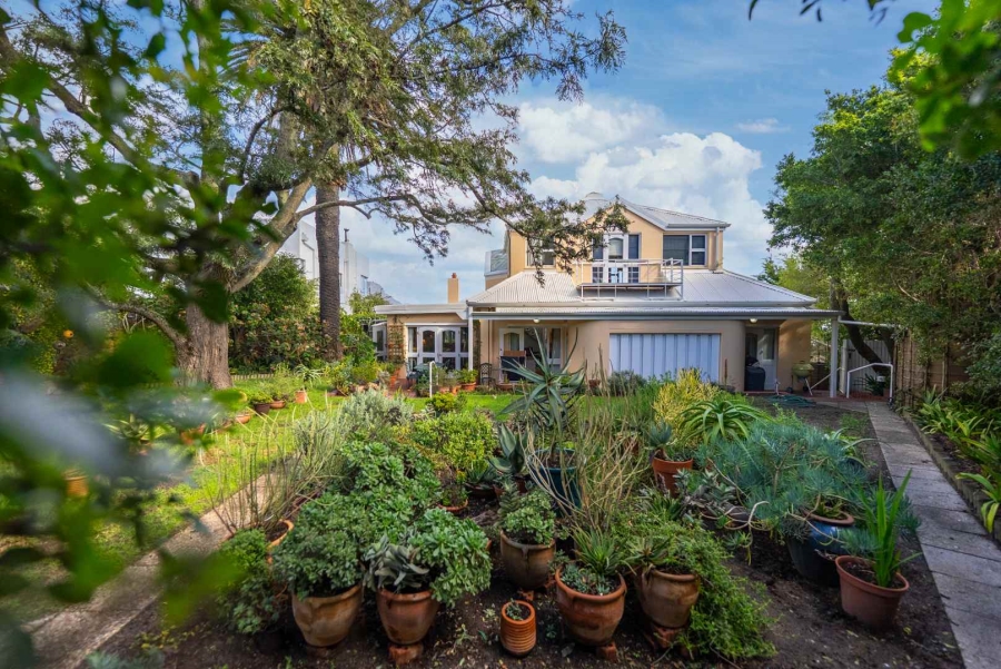 5 Bedroom Property for Sale in Camps Bay Western Cape